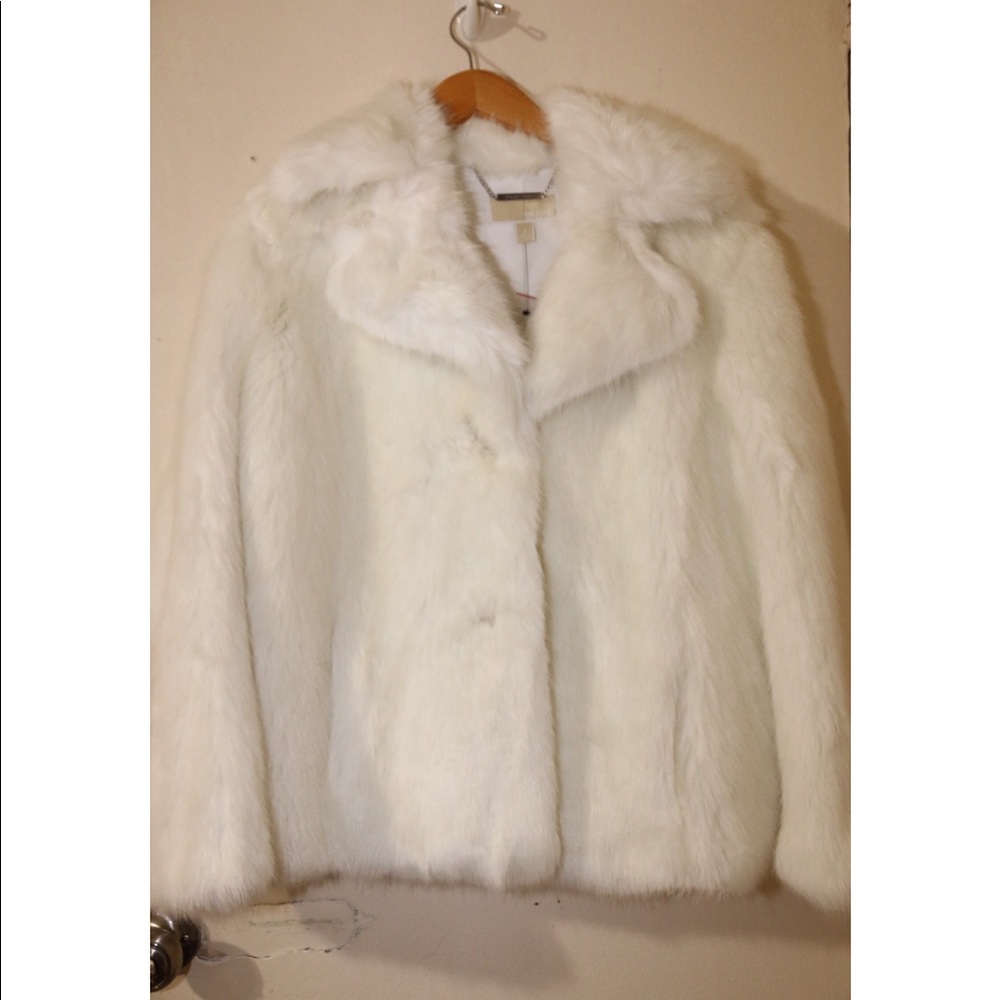 🎉HOST PICK🎉NEW Michael Kors Faux Fur Coat - Picture 6 of 8